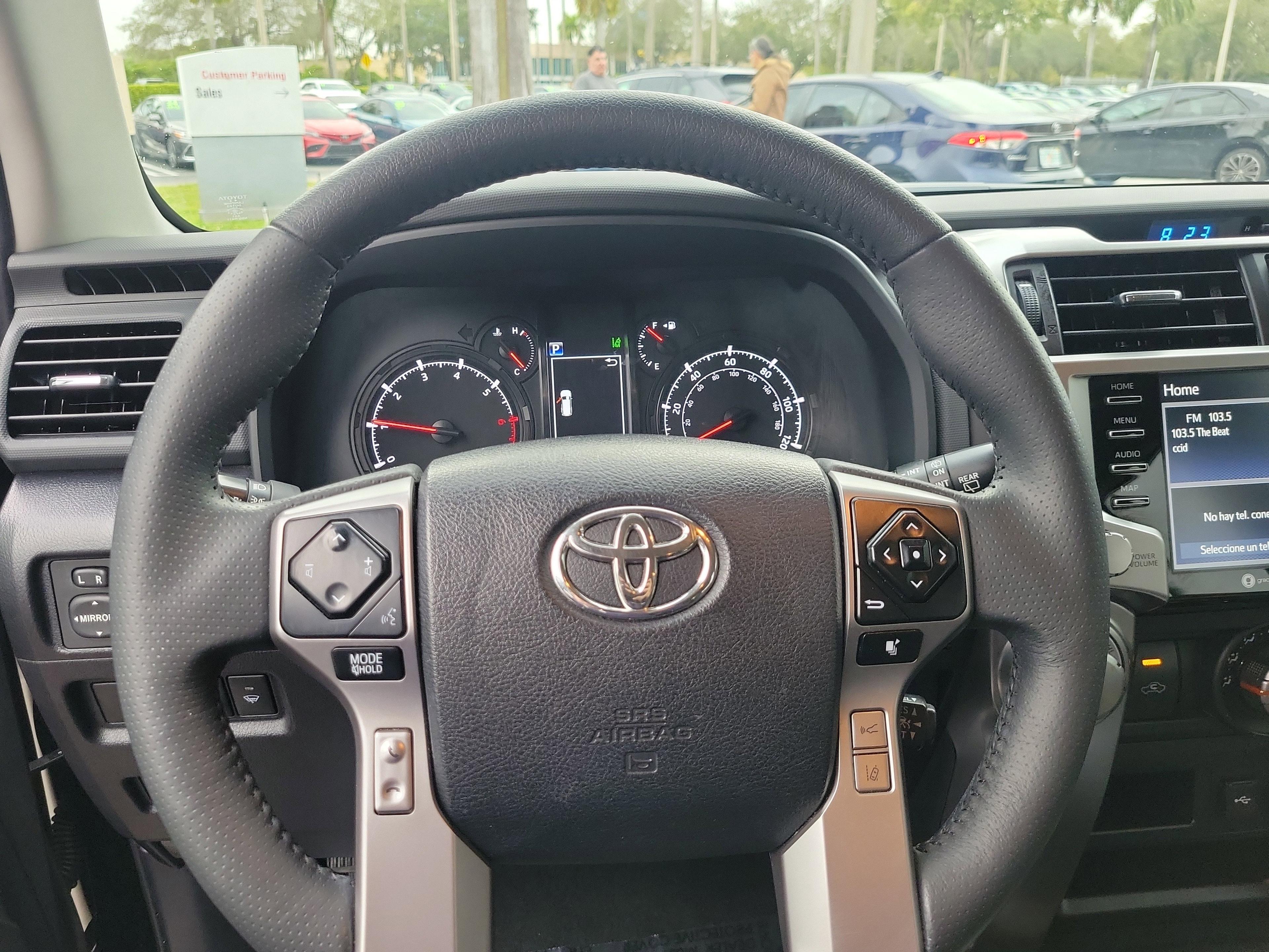 Toyota 4Runner Sr5 4Wd - Thumbnail 16