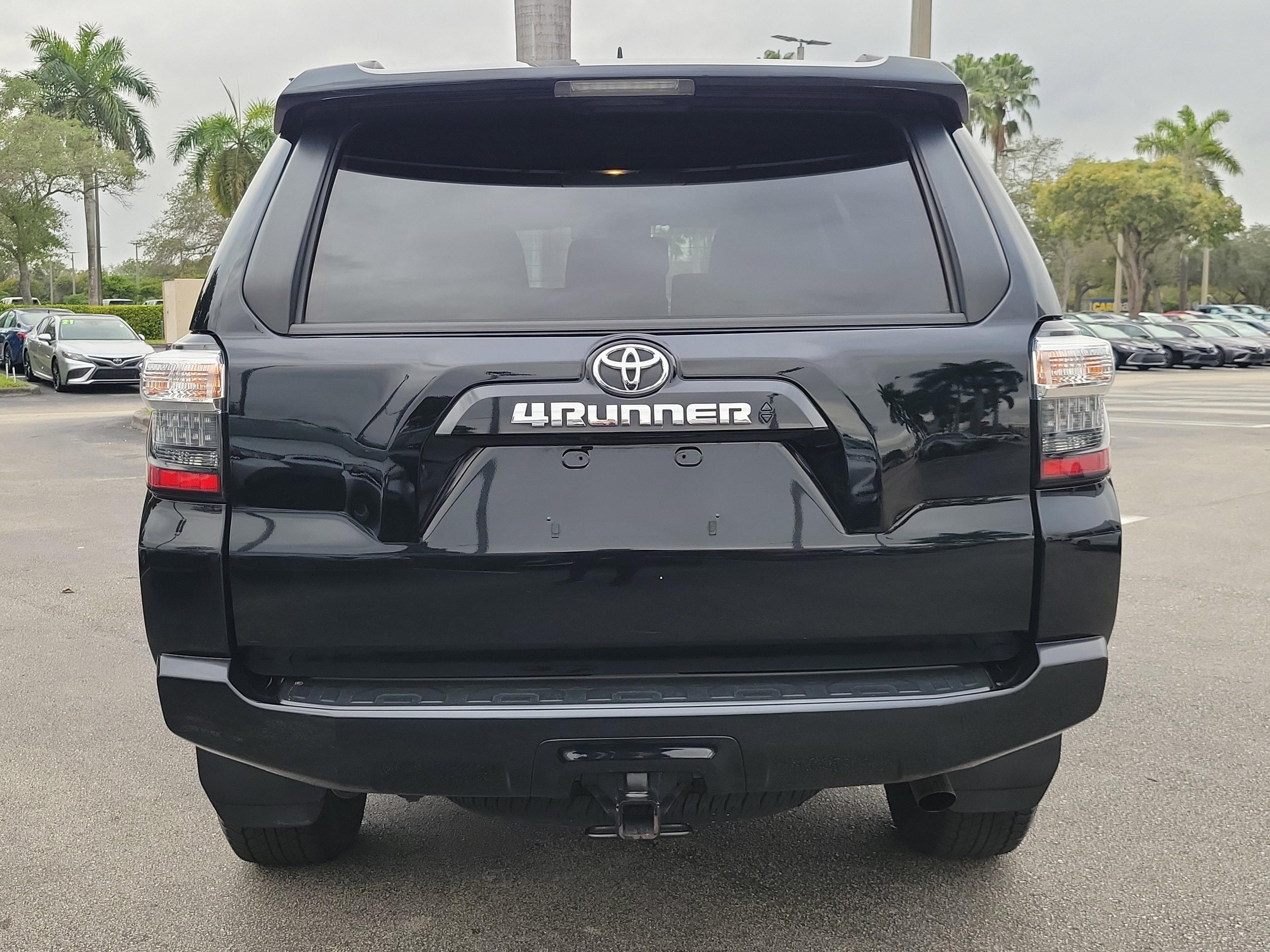 Toyota 4Runner Sr5 4Wd - Thumbnail 7