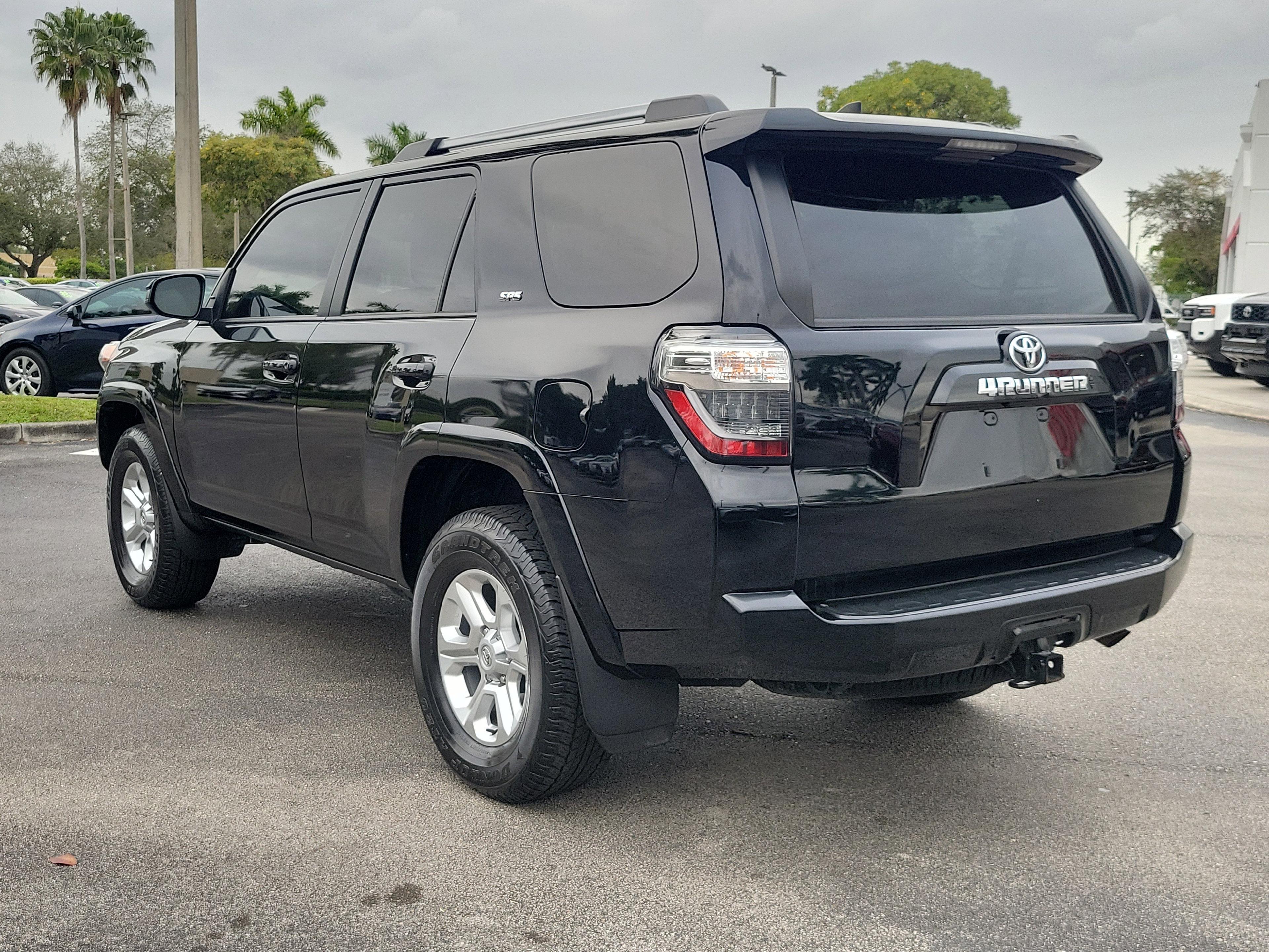 Toyota 4Runner Sr5 4Wd - Thumbnail 8