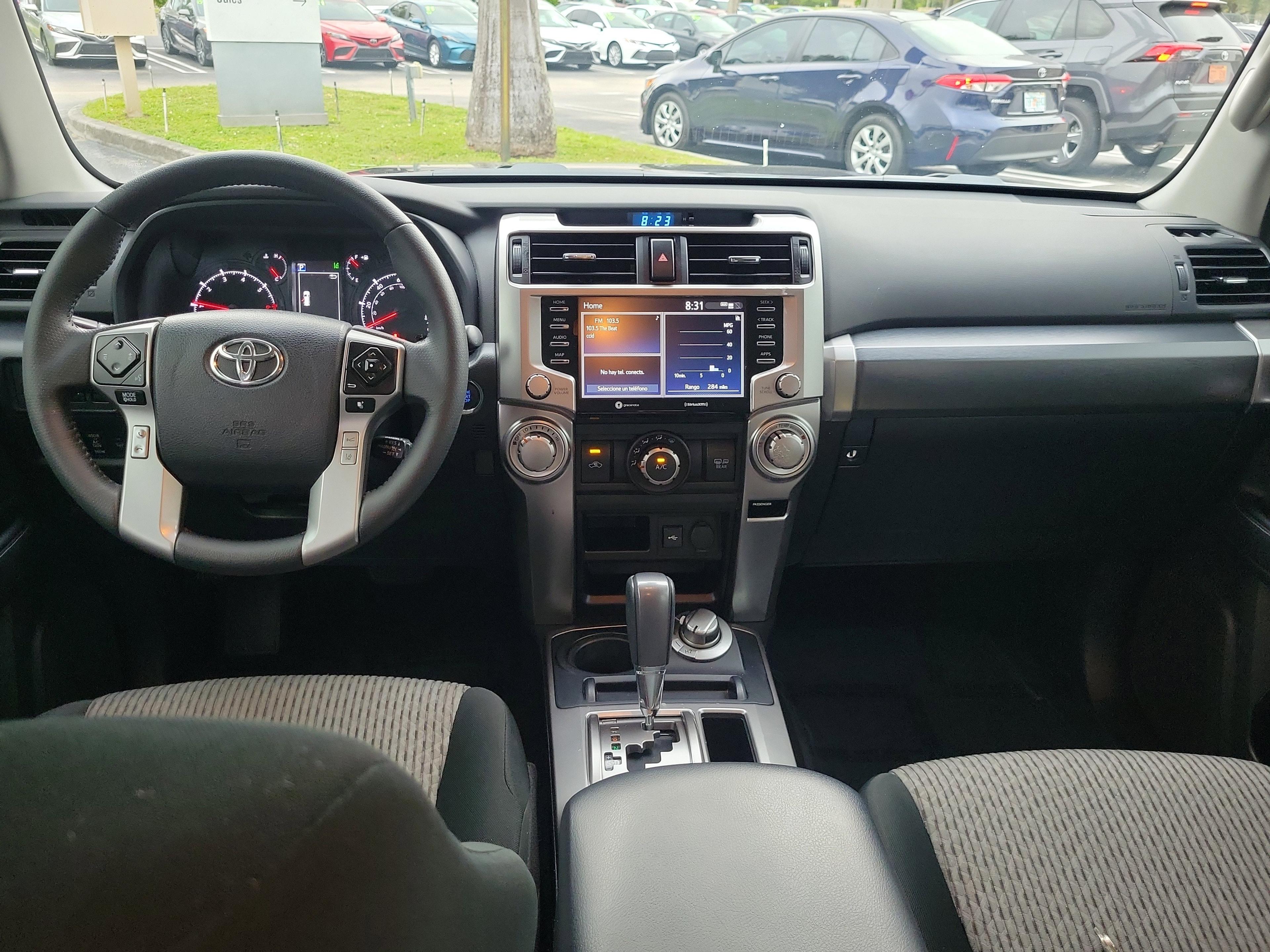 Toyota 4Runner Sr5 4Wd - Thumbnail 12