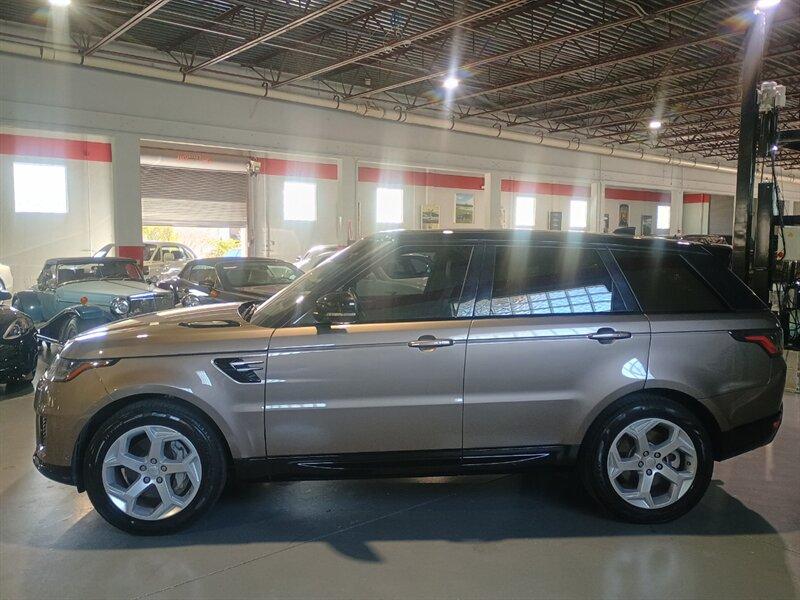 Land Rover Range Rover Sport HSE - Thumbnail 2