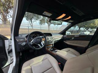 Mercedes-Benz E-Class - Thumbnail 2