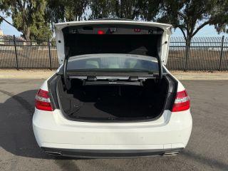 Mercedes-Benz E-Class - Thumbnail 5
