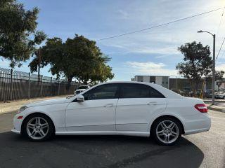 Mercedes-Benz E-Class - Thumbnail 16