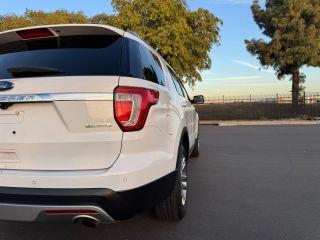 Ford Explorer - Thumbnail 12