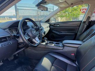 Nissan Altima - Thumbnail 15