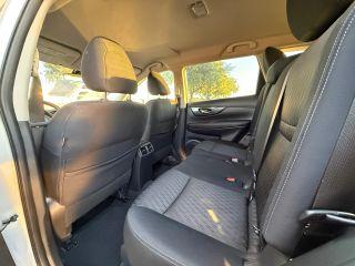 Nissan Rogue - Thumbnail 3