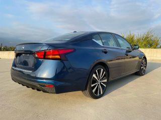 Nissan Altima - Thumbnail 13