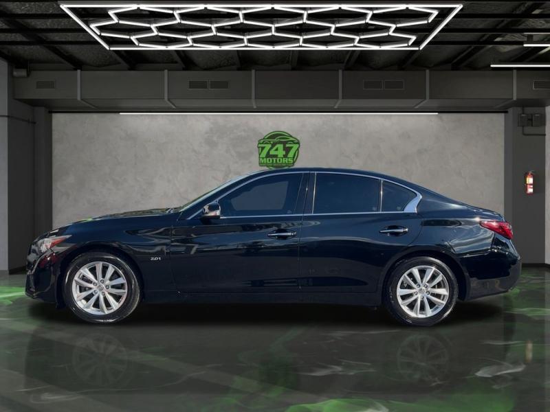 Infiniti Q50 2.0T Pure - Thumbnail 3