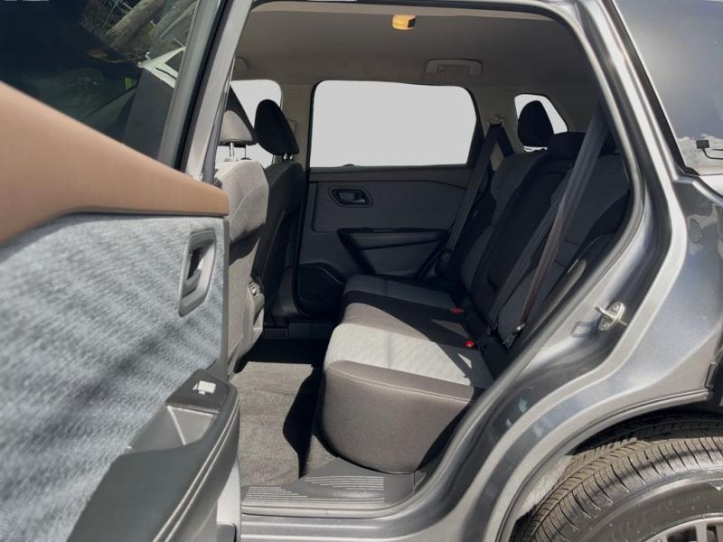 Nissan Rogue S - Thumbnail 12