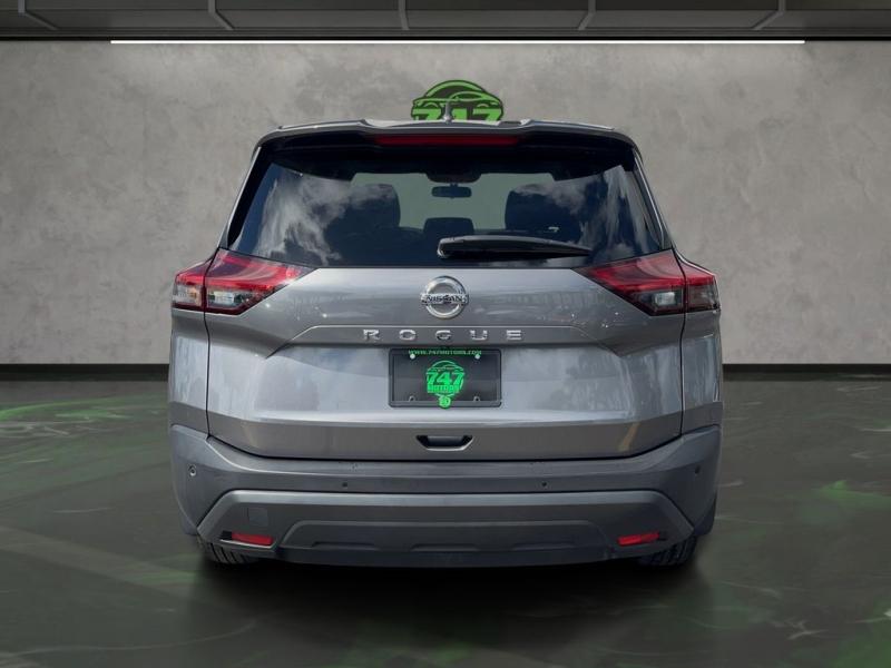 Nissan Rogue S - Thumbnail 5