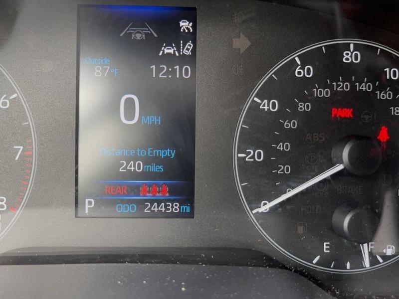 Toyota Corolla Le - Thumbnail 19