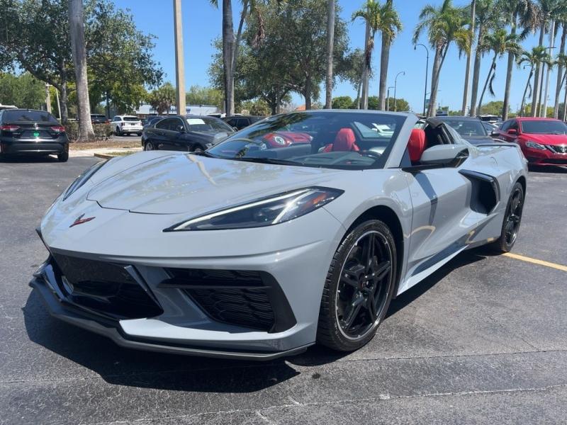 Chevrolet Corvette Stingray - Thumbnail 11