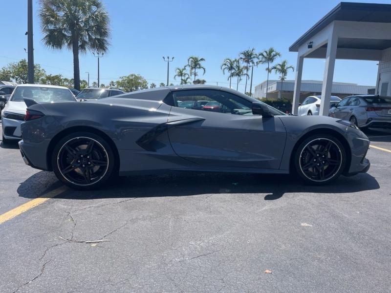 Chevrolet Corvette Stingray - Thumbnail 7