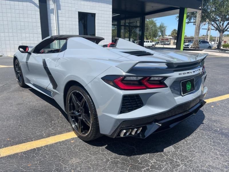 Chevrolet Corvette Stingray - Thumbnail 10