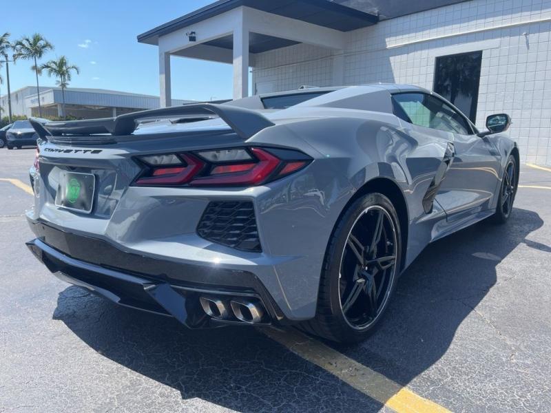 Chevrolet Corvette Stingray - Thumbnail 6