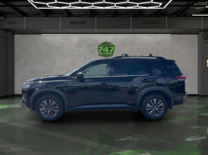 Nissan Pathfinder Sv - Thumbnail 3