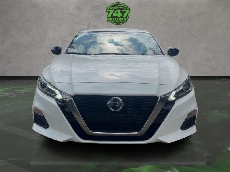Nissan Altima 2.5 Sr - Thumbnail 9