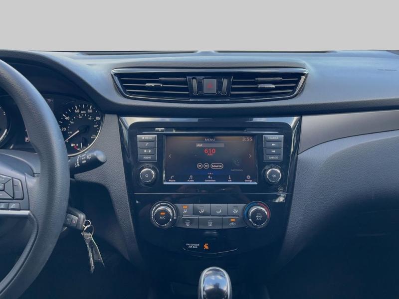 Nissan Rogue Sport S - Thumbnail 16