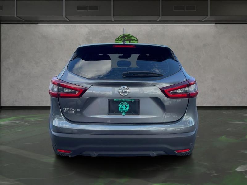 Nissan Rogue Sport S - Thumbnail 5