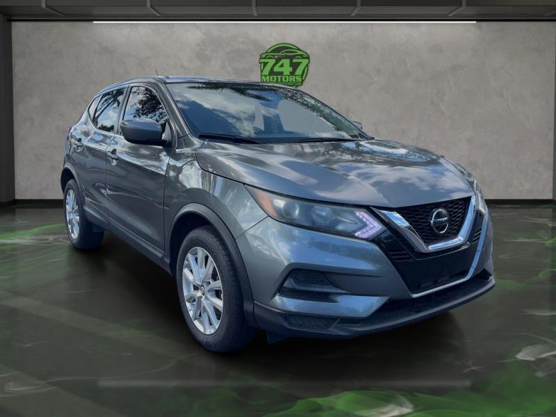 Nissan Rogue Sport S - Thumbnail 8