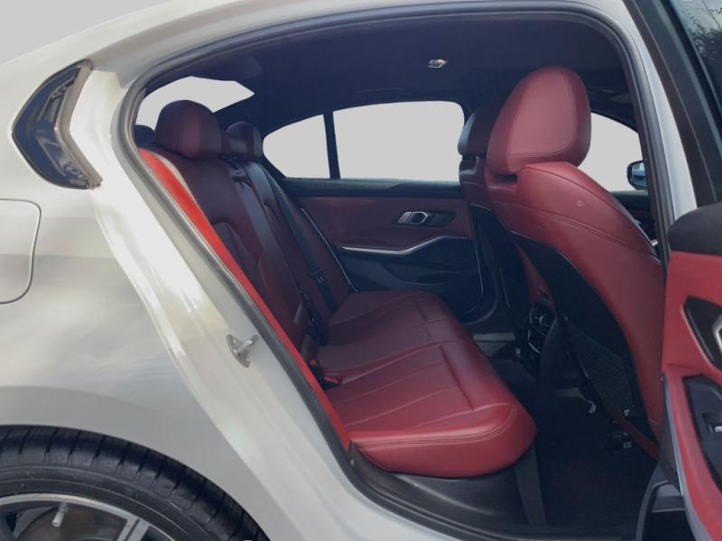 Bmw 3 Series 330I - Thumbnail 13