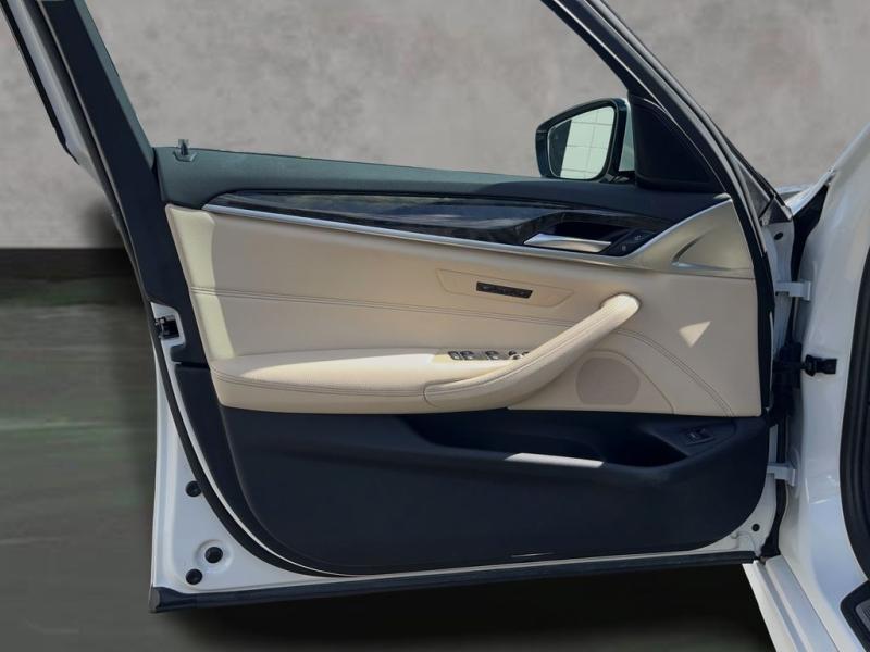 Bmw 5 Series 530I Xdrive - Thumbnail 10