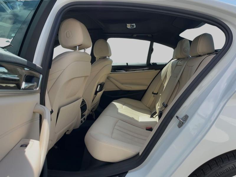 Bmw 5 Series 530I Xdrive - Thumbnail 12