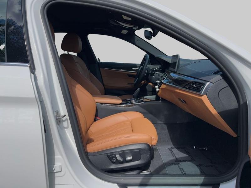 Bmw 5 Series 530I Xdrive - Thumbnail 14