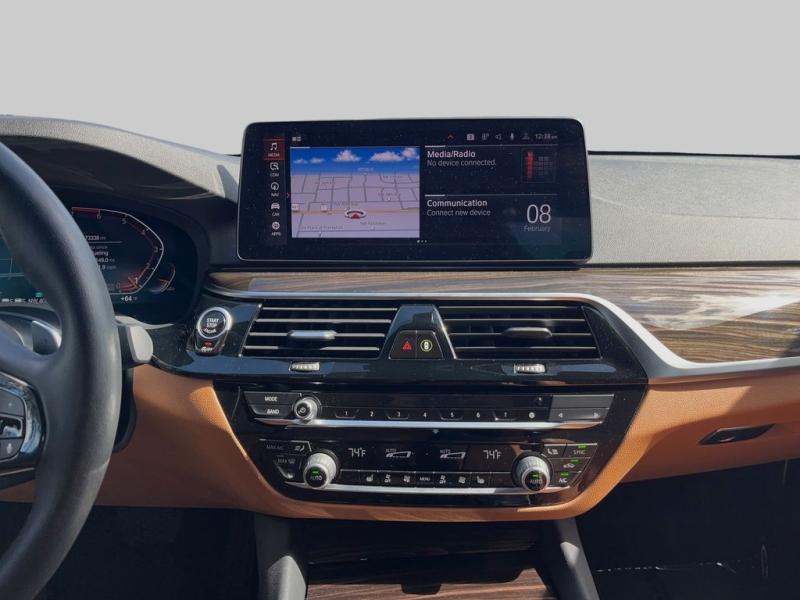 Bmw 5 Series 530I Xdrive - Thumbnail 16