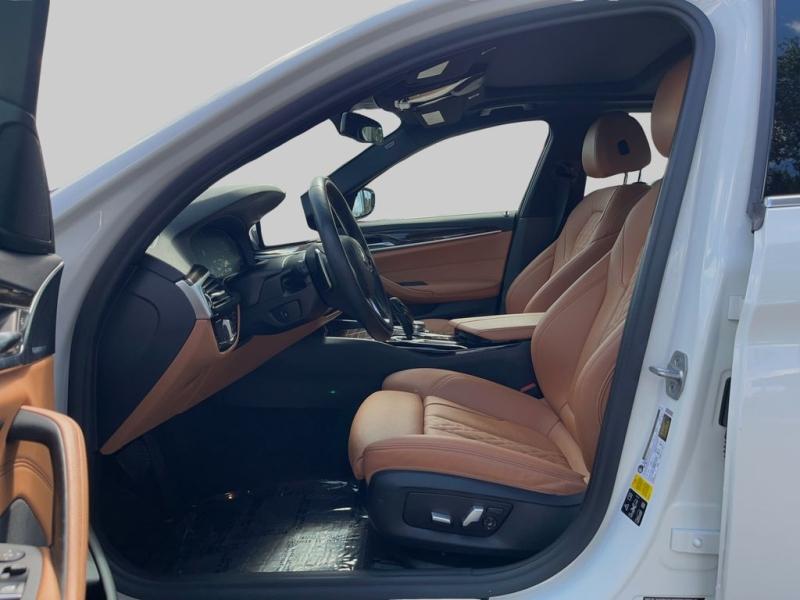 Bmw 5 Series 530I Xdrive - Thumbnail 11