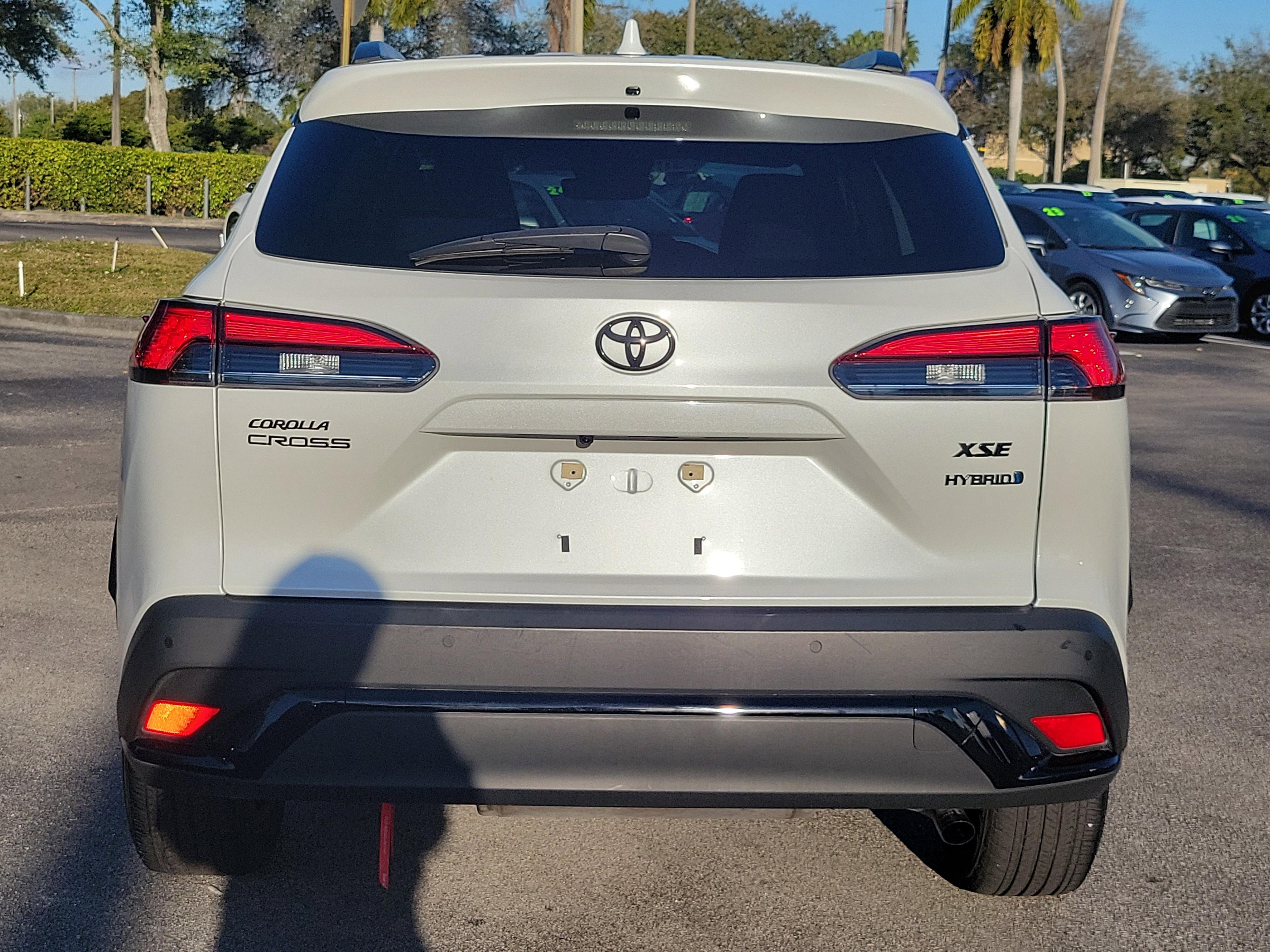 Toyota Corolla Cross Hybrid Xse Awd - Thumbnail 7