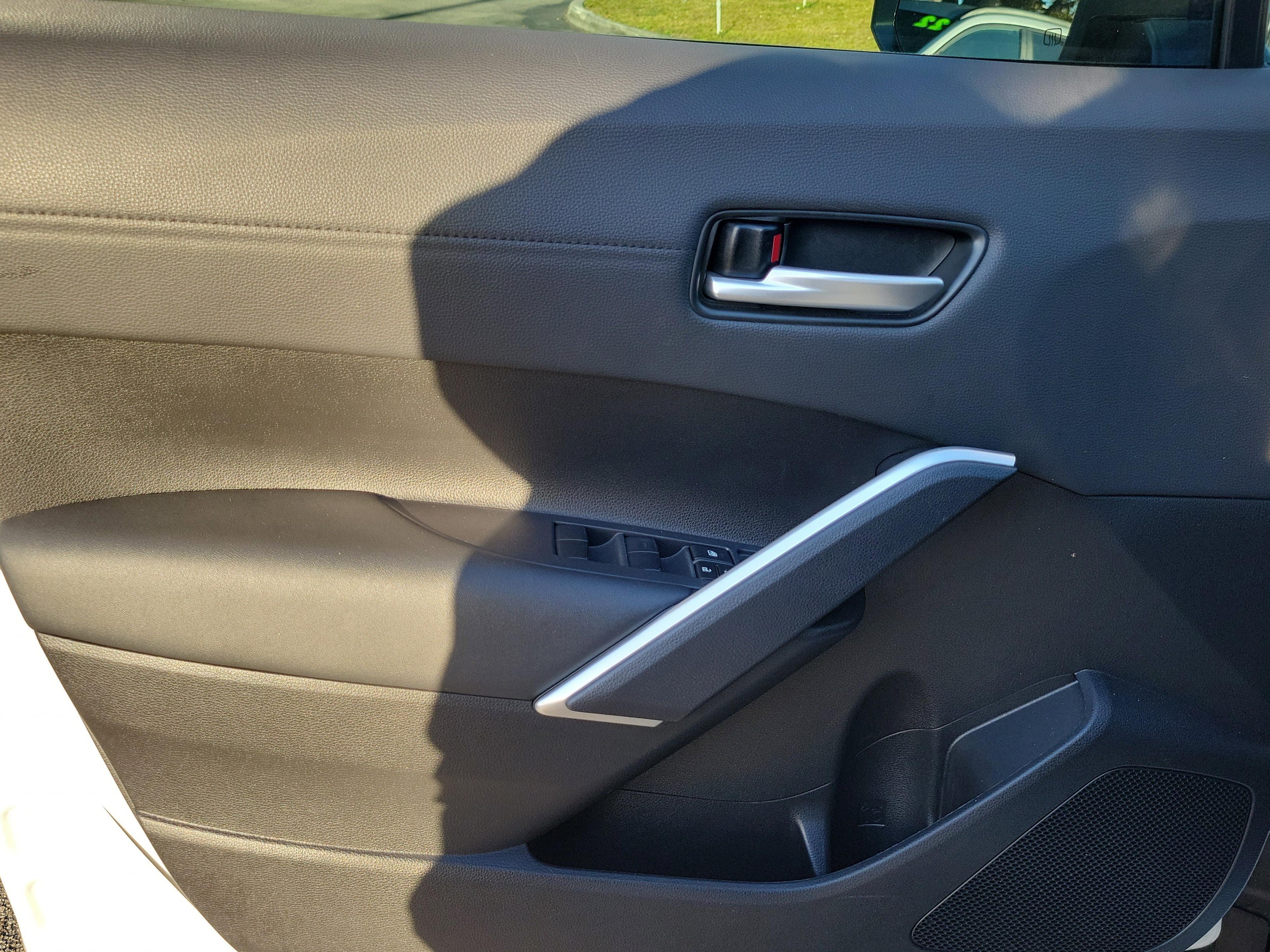 Toyota Corolla Cross Hybrid Xse Awd - Thumbnail 16