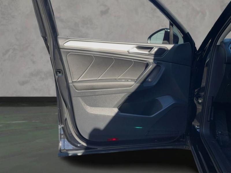 Volkswagen Tiguan 2.0T Se - Thumbnail 10