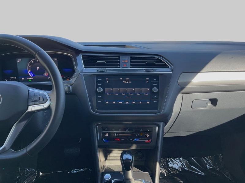 Volkswagen Tiguan 2.0T Se - Thumbnail 16