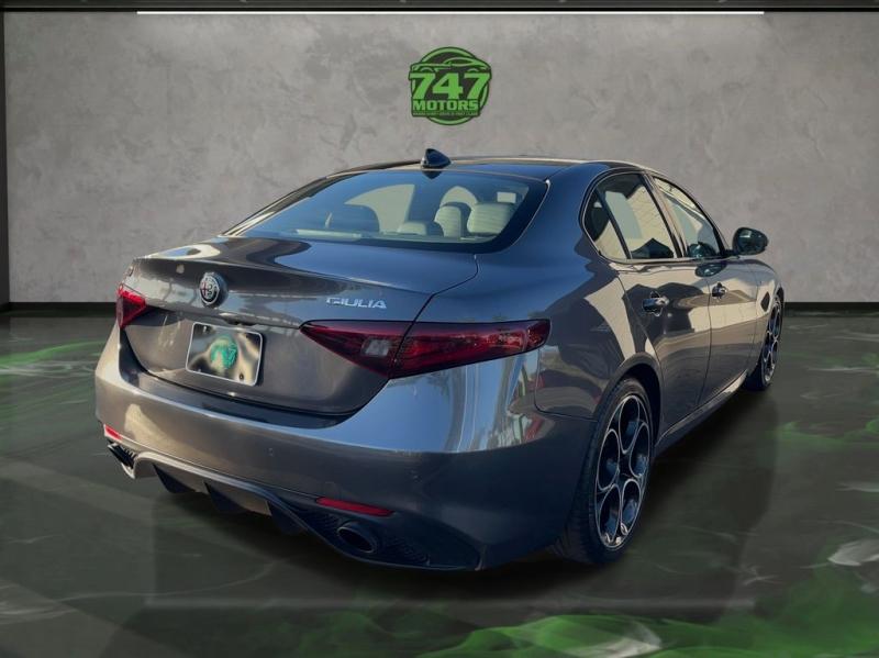 Alfa Romeo Giulia Veloce - Thumbnail 6