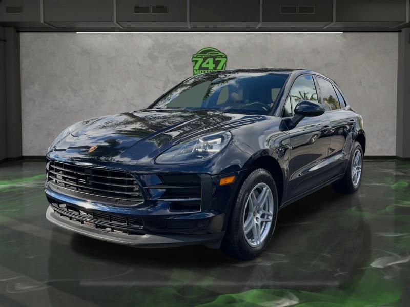 Porsche Macan Base - Thumbnail 2