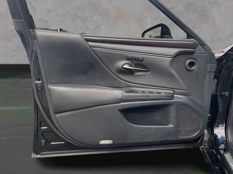 Lexus Es - Thumbnail 10