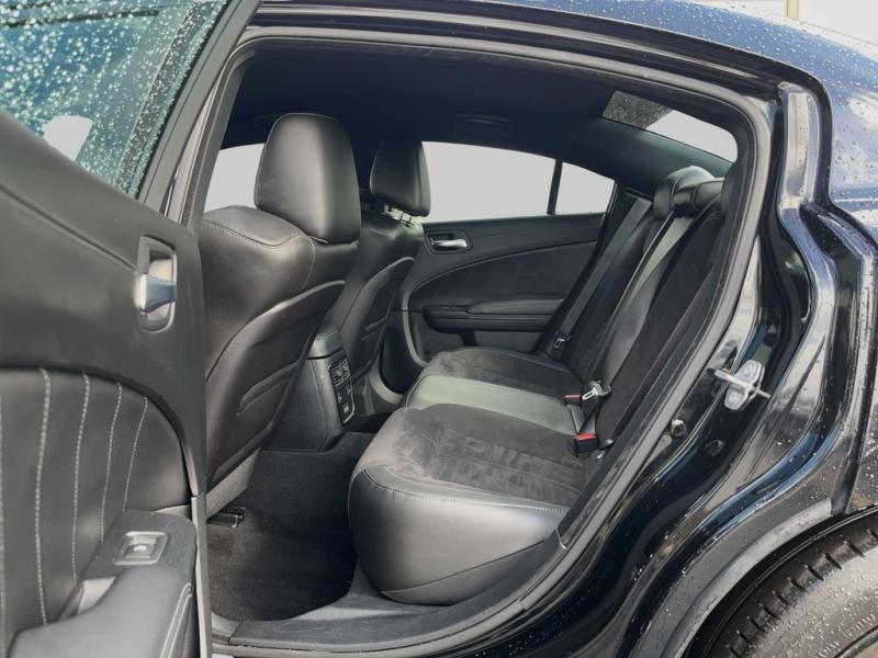 Dodge Charger R/T Scat Pack - Thumbnail 12