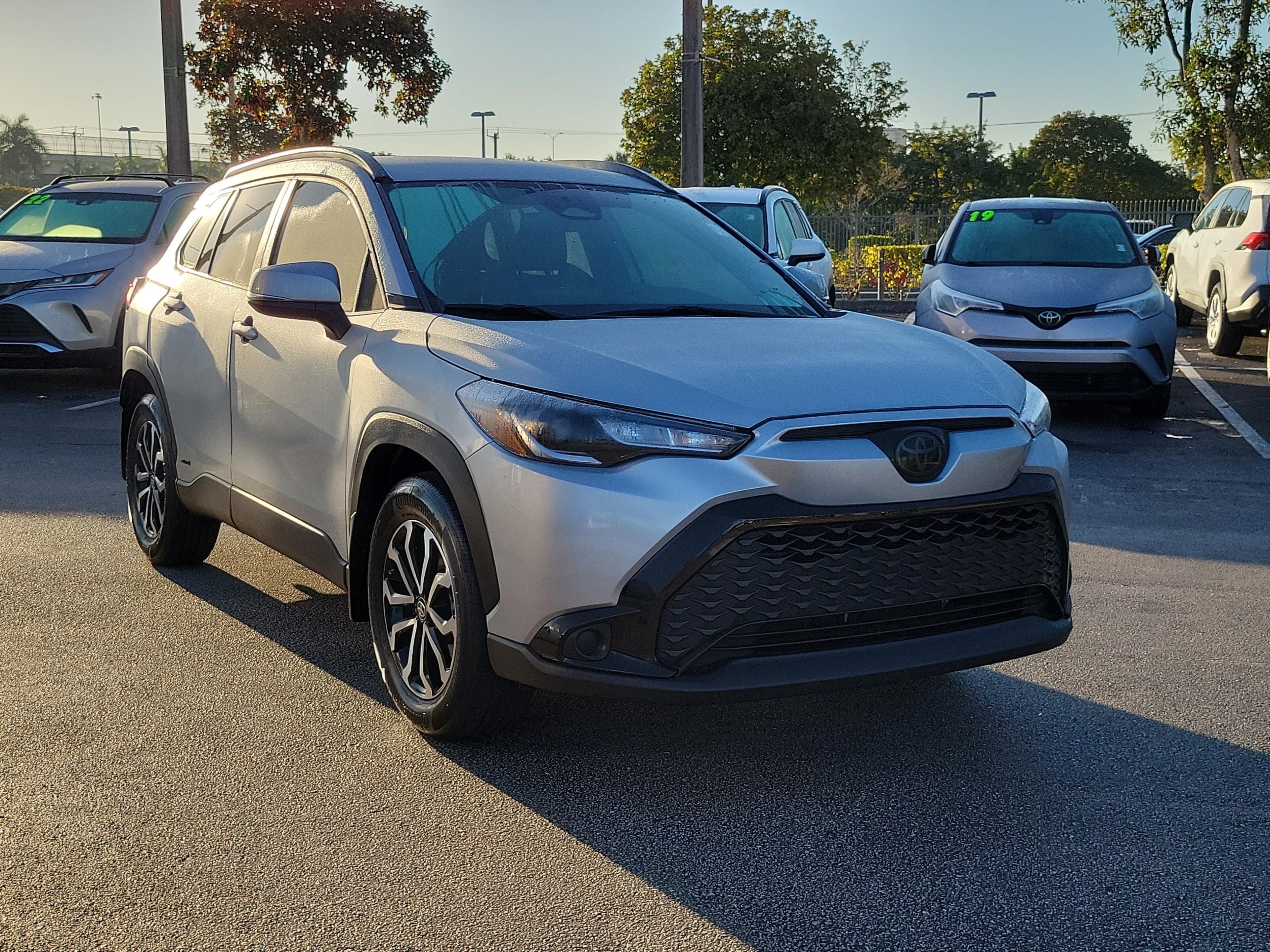 Toyota Corolla Cross Hybrid Se Awd - Thumbnail 4