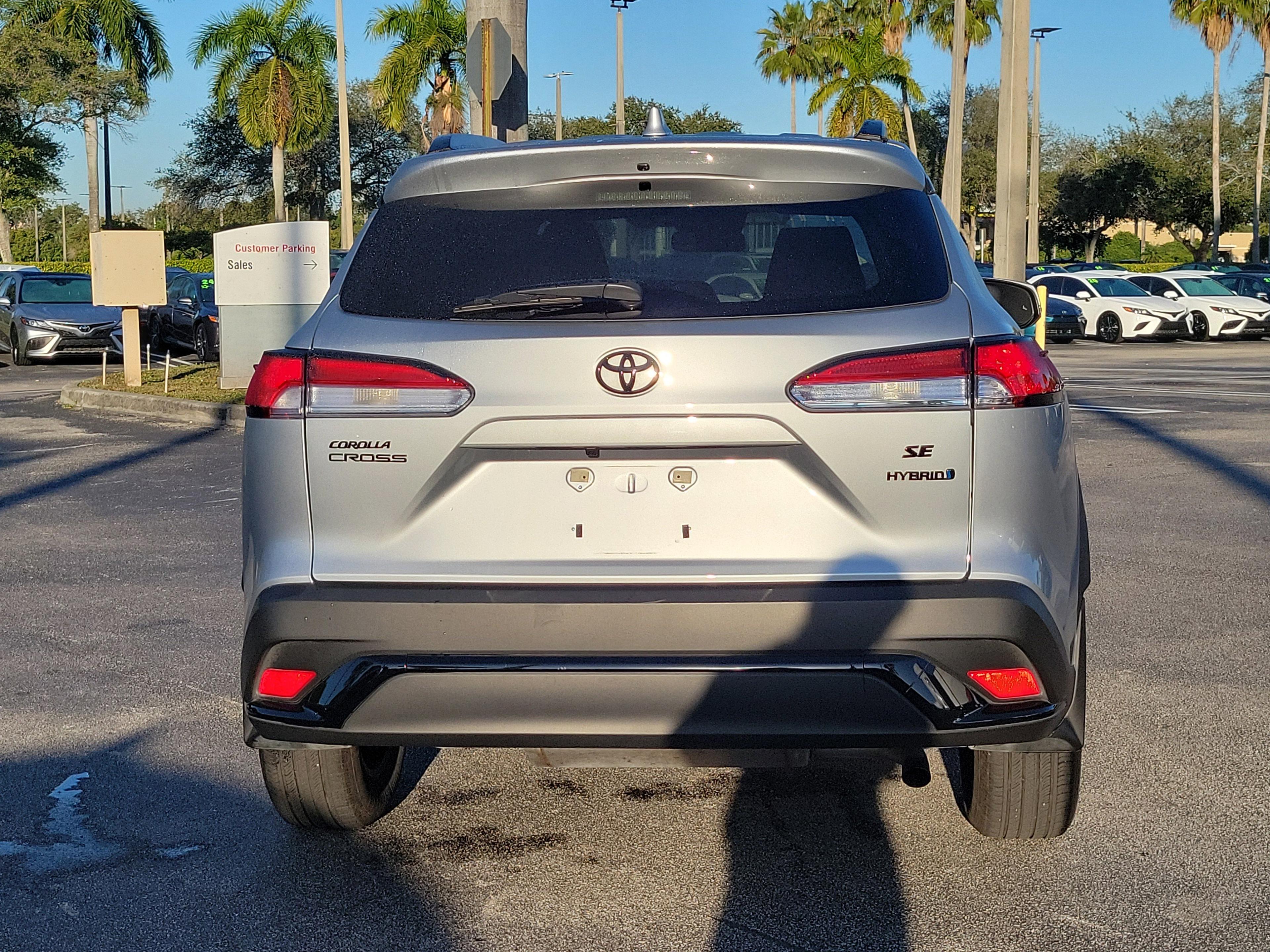 Toyota Corolla Cross Hybrid Se Awd - Thumbnail 6