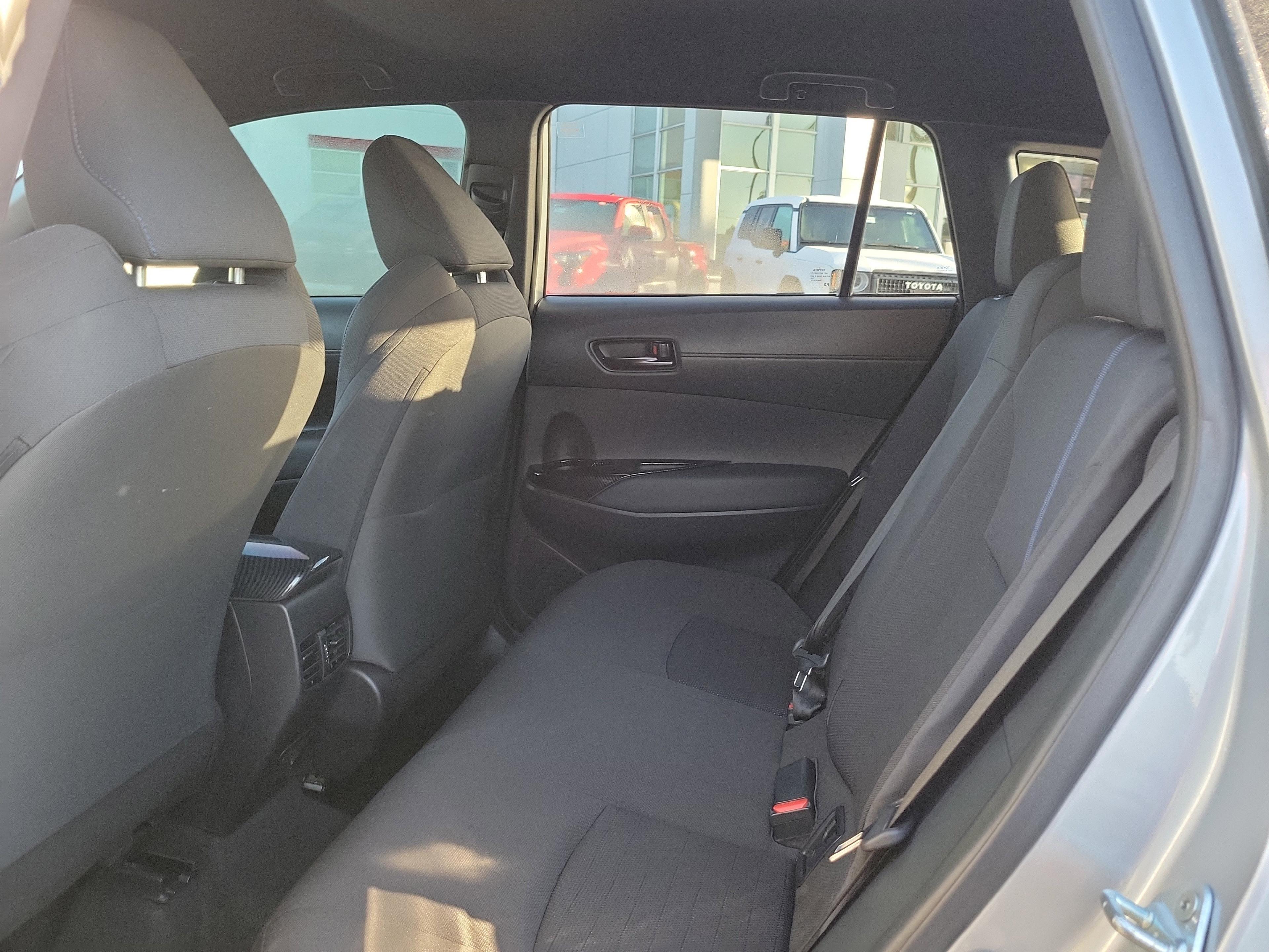 Toyota Corolla Cross Hybrid Se Awd - Thumbnail 11