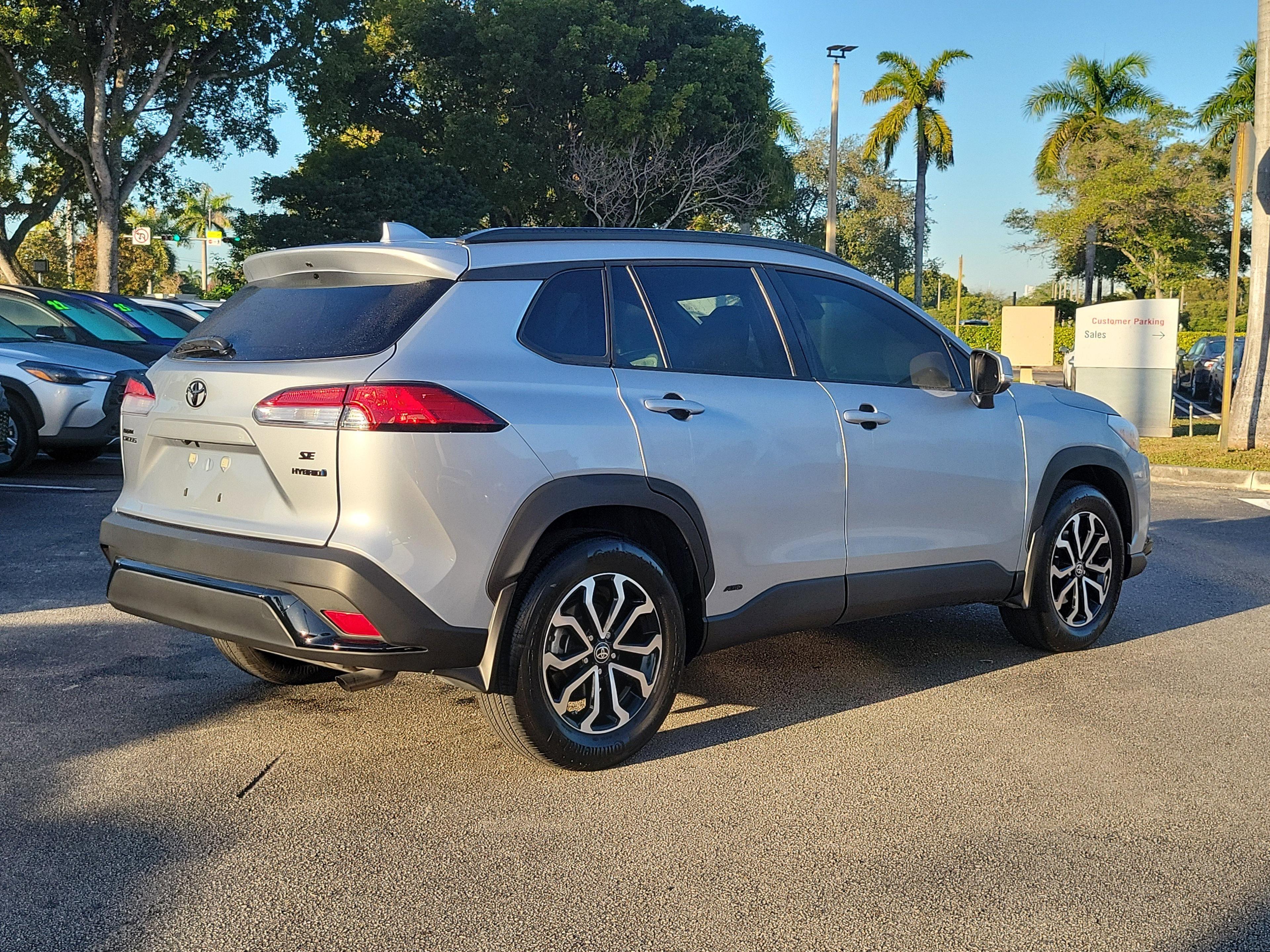 Toyota Corolla Cross Hybrid Se Awd - Thumbnail 5