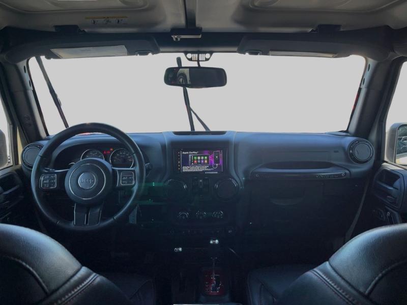 Jeep Wrangler Unlimited Rubicon Recon - Thumbnail 15