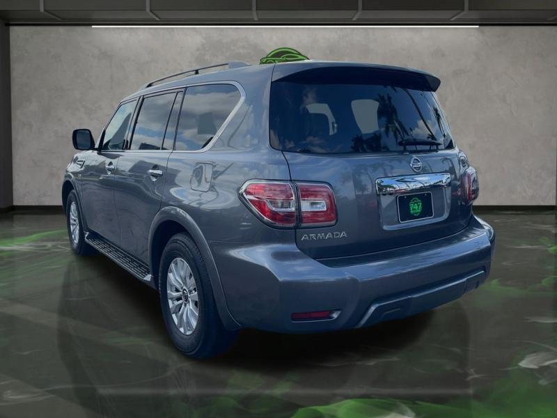 Nissan Armada Sv - Thumbnail 4