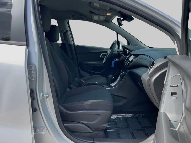 Chevrolet Trax Ls - Thumbnail 14