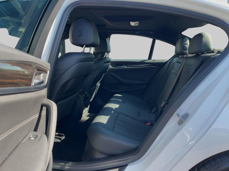 Bmw 5 Series 530I Xdrive - Thumbnail 12