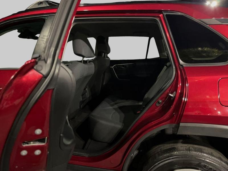 Toyota Rav4 Le - Thumbnail 12