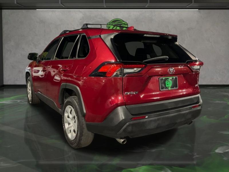 Toyota Rav4 Le - Thumbnail 4