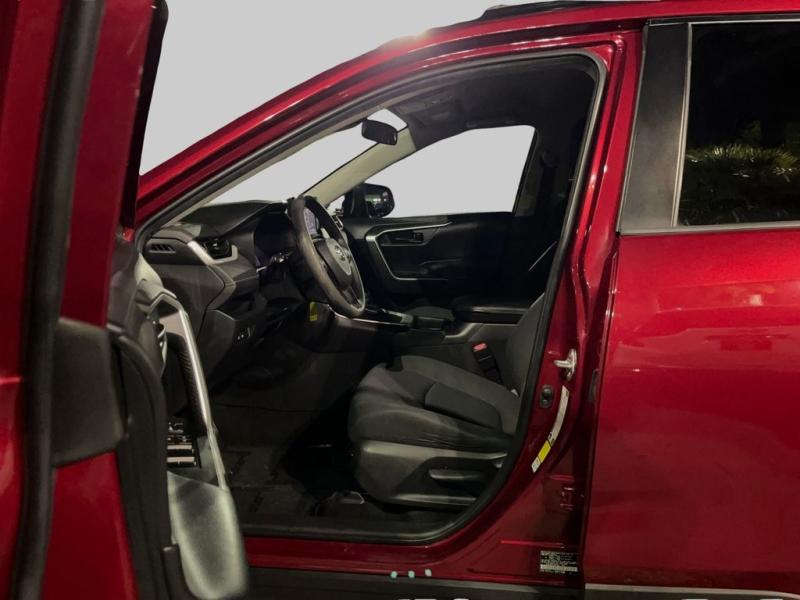 Toyota Rav4 Le - Thumbnail 11